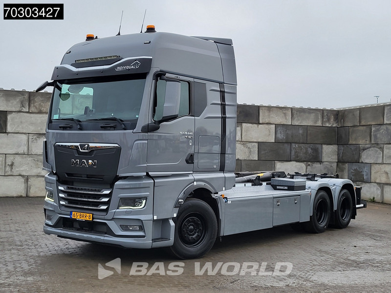 MAN TGX 28.640 TGX 6X2 NL-Truck APK Hyva 26-60-S containersystem Lift-axle Automatic Euro 6 - Camión multibasculante: foto 3 MAN TGX 28.640 TGX 6X2 NL-Truck APK Hyva 26-60-S containersystem Lift-axle Automatic Euro 6 - Camión multibasculante: foto 3