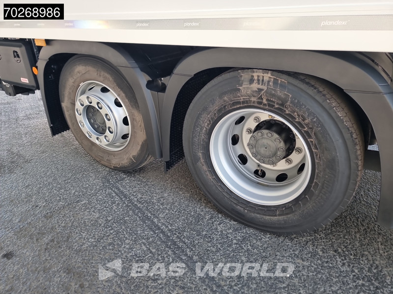 Mercedes-Benz Actros 2532 6X2 NEW 2000kg Ladebordwand Navi Lenkachse Euro 6 - Camión caja cerrada: foto 5 Mercedes-Benz Actros 2532 6X2 NEW 2000kg Ladebordwand Navi Lenkachse Euro 6 - Camión caja cerrada: foto 5