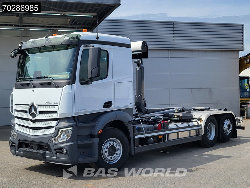 Mercedes-Benz Actros 2745 6X2 NEW! Meiller RS21-70 Abrollkipper Lift-Lenkasche Retarder PPC Navi Automatic - Camión multibasculante: foto 3 Mercedes-Benz Actros 2745 6X2 NEW! Meiller RS21-70 Abrollkipper Lift-Lenkasche Retarder PPC Navi Automatic - Camión multibasculante: foto 3
