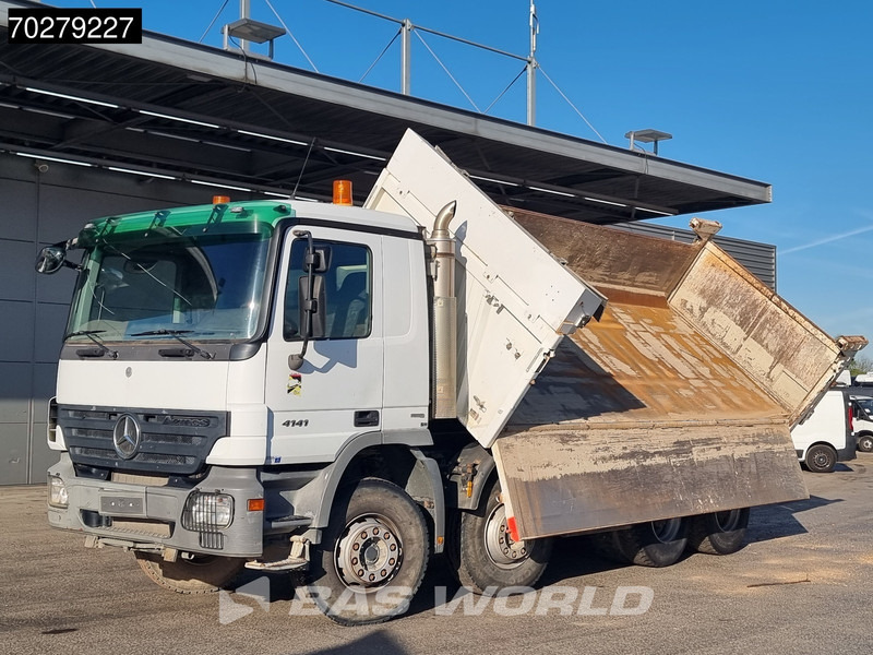 Mercedes-Benz Actros 4141 8X4 12m3 Meiller 2-way tipper steelsuspension Euro 4 - Camión volquete: foto 3 Mercedes-Benz Actros 4141 8X4 12m3 Meiller 2-way tipper steelsuspension Euro 4 - Camión volquete: foto 3