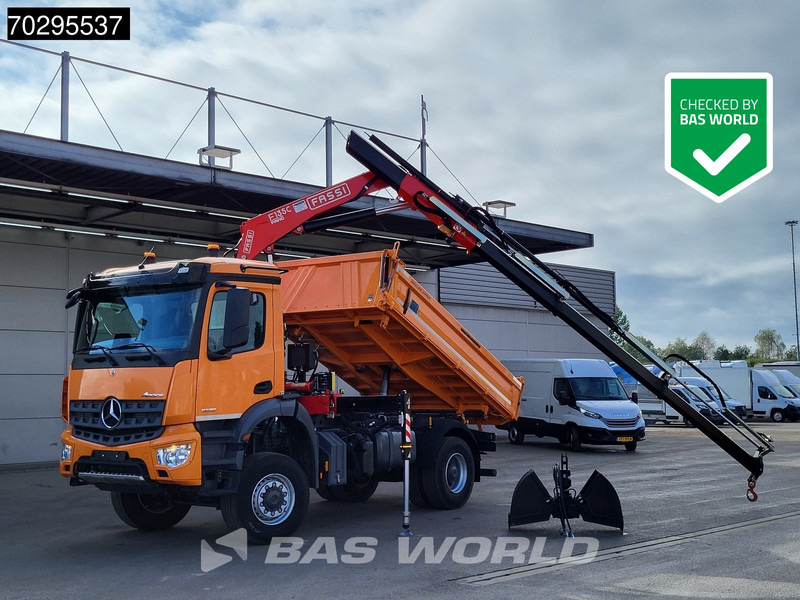 Mercedes-Benz Arocs 1835 4X4 4x4 Fassi F135AC.0.24 Crane Kran Meiller 3-Way Tipper Big-Axle - Camión volquete, Camión grúa: foto 1 Mercedes-Benz Arocs 1835 4X4 4x4 Fassi F135AC.0.24 Crane Kran Meiller 3-Way Tipper Big-Axle - Camión volquete, Camión grúa: foto 1