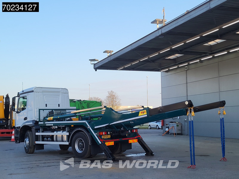 Mercedes-Benz Arocs 2136 4X2 NEW! NL-Truck 12Tons HYVA Lift Automatic Full Steelsuspension - Camión portacontenedor de cadenas: foto 2 Mercedes-Benz Arocs 2136 4X2 NEW! NL-Truck 12Tons HYVA Lift Automatic Full Steelsuspension - Camión portacontenedor de cadenas: foto 2