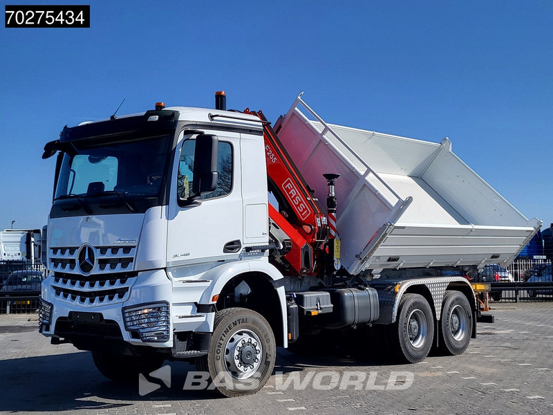 Mercedes-Benz Arocs 3348 6X6 NEW Fassi F255A.2.24 Kran Crane 3-way tipper Navi Euro 6 - Camión volquete, Camión grúa: foto 1 Mercedes-Benz Arocs 3348 6X6 NEW Fassi F255A.2.24 Kran Crane 3-way tipper Navi Euro 6 - Camión volquete, Camión grúa: foto 1