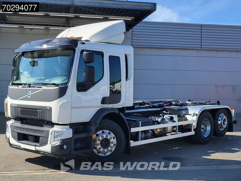 Volvo FE 320 6X2 NEW HIAB 21Tons Abrollkipper Lift+Lenkachse Automatic Euro 6 - Camión multibasculante: foto 3 Volvo FE 320 6X2 NEW HIAB 21Tons Abrollkipper Lift+Lenkachse Automatic Euro 6 - Camión multibasculante: foto 3