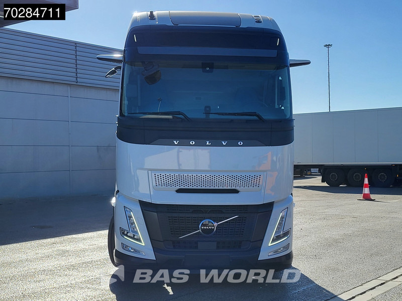 Volvo FH 62 R AERO 6X2 XL Lift+Lenkachse Dynamic Steering Mirror cam - Camión chasis: foto 5 Volvo FH 62 R AERO 6X2 XL Lift+Lenkachse Dynamic Steering Mirror cam - Camión chasis: foto 5