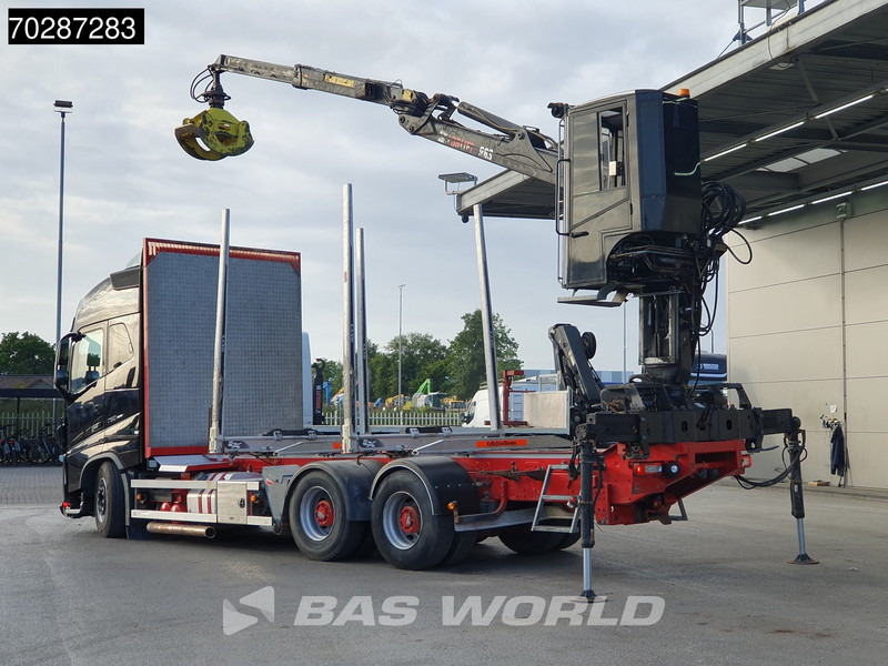 Volvo FH16 750 FH16 6X4 HIAB E96S 79 Crane Retarder Dynamic-Steering Euro 6 - Camión forestal, Camión grúa: foto 2 Volvo FH16 750 FH16 6X4 HIAB E96S 79 Crane Retarder Dynamic-Steering Euro 6 - Camión forestal, Camión grúa: foto 2
