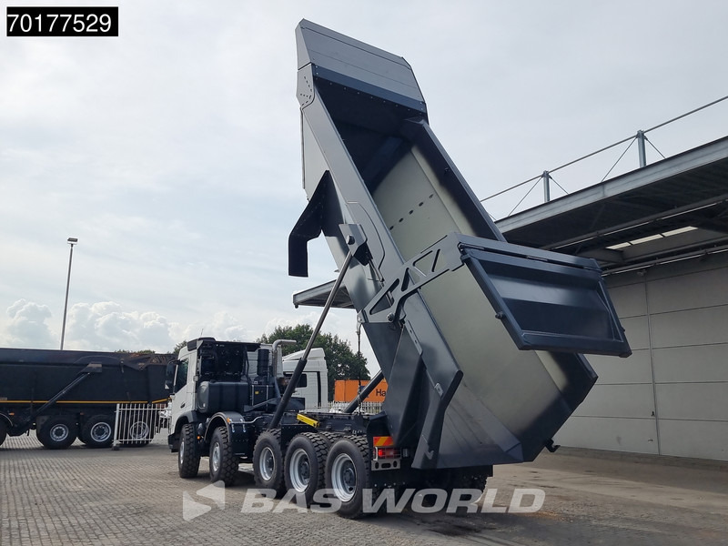 Volvo FMX 520 10X4 NEW 30m3 Mining tipper 50Tons Payload Retarder Euro 3 - Camión volquete: foto 2 Volvo FMX 520 10X4 NEW 30m3 Mining tipper 50Tons Payload Retarder Euro 3 - Camión volquete: foto 2