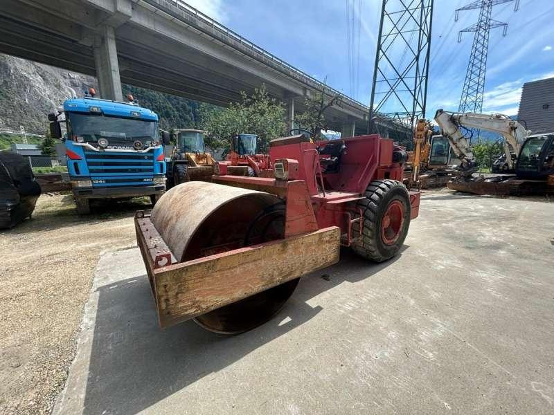 Bitelli BORA C 80 MACHINE SUISSE - Compactador mixto: foto 4 Bitelli BORA C 80 MACHINE SUISSE - Compactador mixto: foto 4