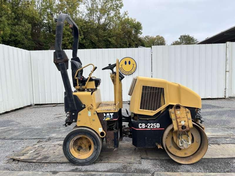 Leasing de Caterpillar CB225D Caterpillar CB225D: foto 7 Leasing de Caterpillar CB225D Caterpillar CB225D: foto 7