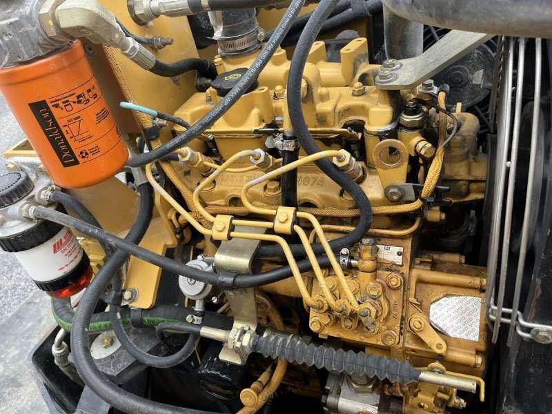 Leasing de Caterpillar CB225D Caterpillar CB225D: foto 31 Leasing de Caterpillar CB225D Caterpillar CB225D: foto 31