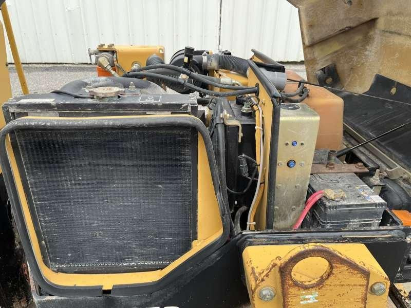 Leasing de Caterpillar CB225D Caterpillar CB225D: foto 29 Leasing de Caterpillar CB225D Caterpillar CB225D: foto 29