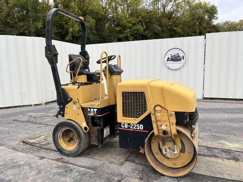 Leasing de Caterpillar CB225D Caterpillar CB225D: foto 40 Leasing de Caterpillar CB225D Caterpillar CB225D: foto 40