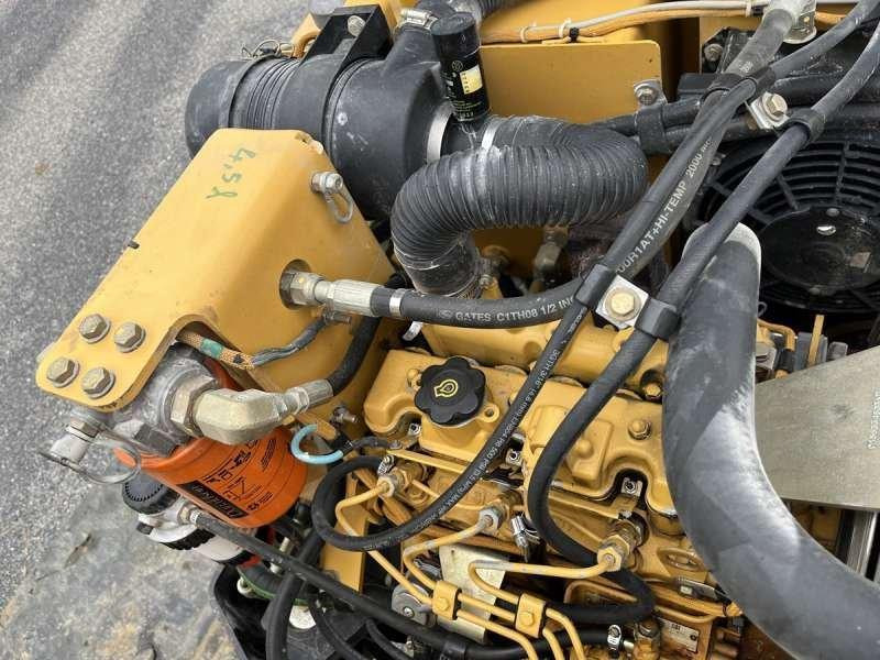 Leasing de Caterpillar CB225D Caterpillar CB225D: foto 32 Leasing de Caterpillar CB225D Caterpillar CB225D: foto 32