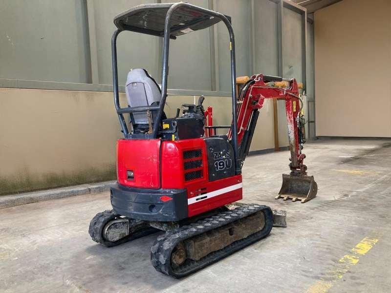 Hitachi ZX19U-5A YR - Miniexcavadora: foto 5 Hitachi ZX19U-5A YR - Miniexcavadora: foto 5