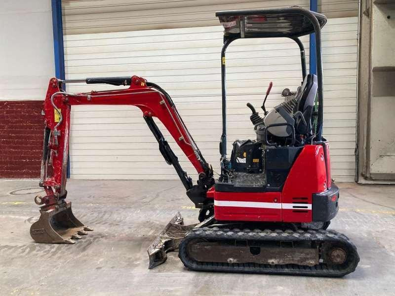 Hitachi ZX19U-5A YR - Miniexcavadora: foto 3 Hitachi ZX19U-5A YR - Miniexcavadora: foto 3