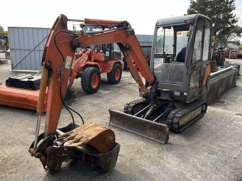 Hitachi ZX25 CLR - Miniexcavadora: foto 2 Hitachi ZX25 CLR - Miniexcavadora: foto 2