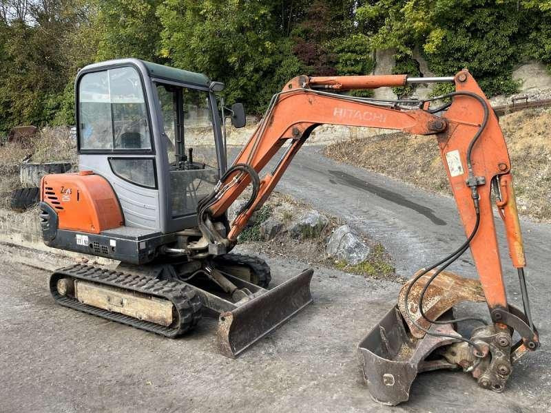 Hitachi ZX25 CLR - Miniexcavadora: foto 1 Hitachi ZX25 CLR - Miniexcavadora: foto 1