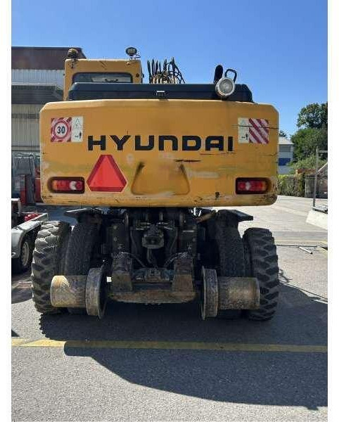 Hyundai ROBEX 140W-7 - Excavadora de ruedas: foto 4 Hyundai ROBEX 140W-7 - Excavadora de ruedas: foto 4