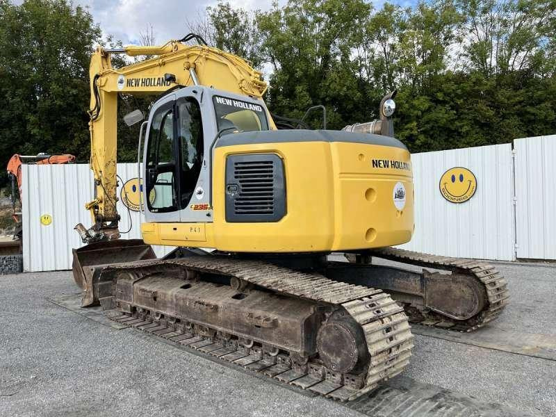 Kobelco SK235SRNLC-1ES - Excavadora de cadenas: foto 4 Kobelco SK235SRNLC-1ES - Excavadora de cadenas: foto 4