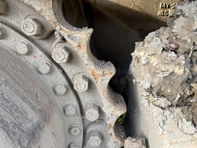 Bulldozer Komatsu D65EX-12: foto 32