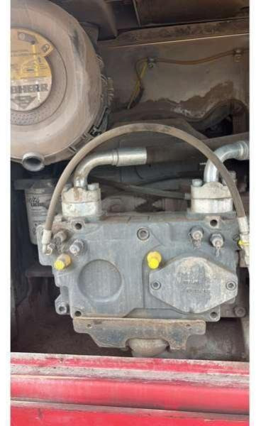 Excavadora de cadenas Liebherr R926LC: foto 11 Excavadora de cadenas Liebherr R926LC: foto 11