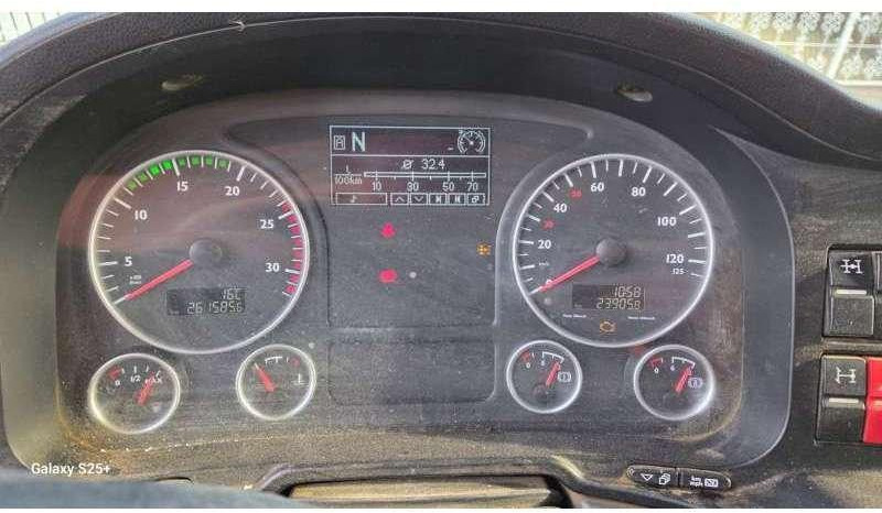 MAN TGS 6X4 - Camión volquete: foto 4 MAN TGS 6X4 - Camión volquete: foto 4