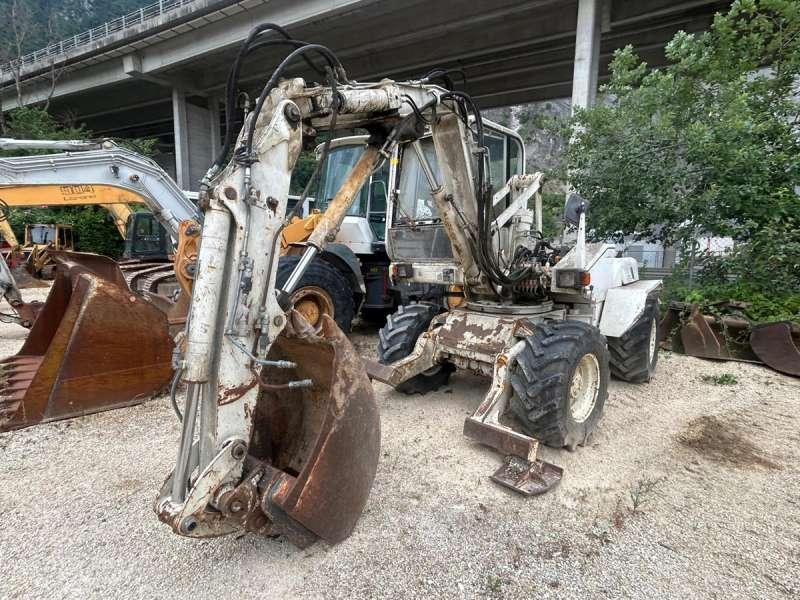 Mecalac 8CXI - Excavadora de ruedas: foto 5 Mecalac 8CXI - Excavadora de ruedas: foto 5