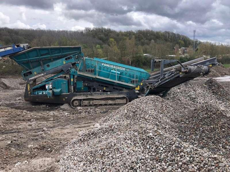 Powerscreen Warrior 1800 - Cribadora: foto 1 Powerscreen Warrior 1800 - Cribadora: foto 1
