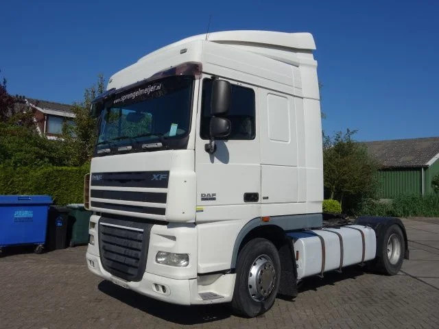 DAF XF 105.460 zf intarder - Cabeza tractora: foto 1 DAF XF 105.460 zf intarder - Cabeza tractora: foto 1