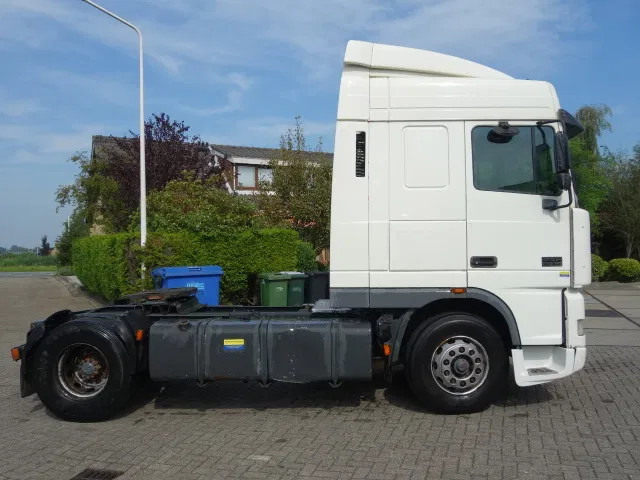 DAF XF 430 euro3 manual gear - Cabeza tractora: foto 3 DAF XF 430 euro3 manual gear - Cabeza tractora: foto 3