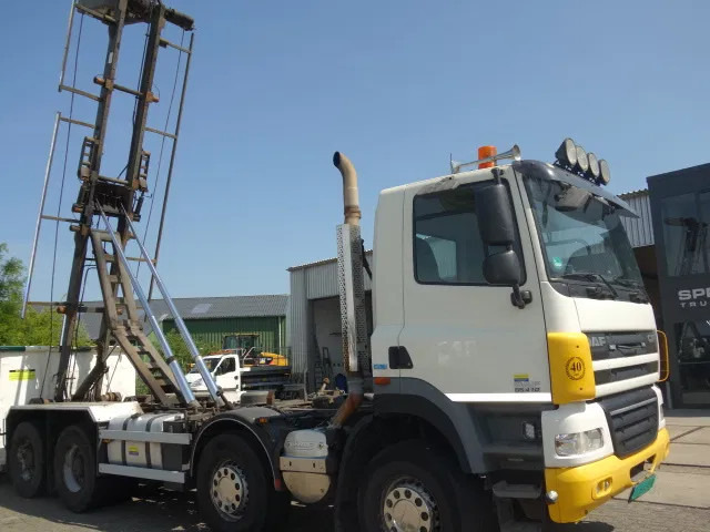 DAF CF 410 8X4 NCH CONTAINER SYSTEEM 32 TON 90 graden silo containers,25 CUB CONTAINER - Camión con equipo de cable: foto 5 DAF CF 410 8X4 NCH CONTAINER SYSTEEM 32 TON 90 graden silo containers,25 CUB CONTAINER - Camión con equipo de cable: foto 5