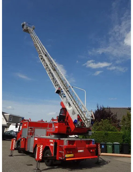 DAF LF 55.250 METZ 30 meter - Camión de bomberos: foto 2 DAF LF 55.250 METZ 30 meter - Camión de bomberos: foto 2