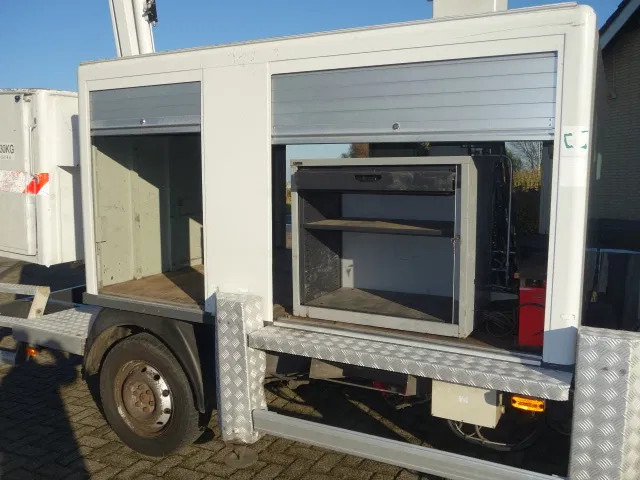 Leasing de Iveco Daily 35S14 CUSTERS 12 METER SKY WORKER EURO 6 ,AIRCO Iveco Daily 35S14 CUSTERS 12 METER SKY WORKER EURO 6 ,AIRCO: foto 6