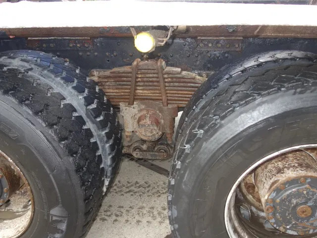 MAN 35-364 8X4 - Camión multibasculante: foto 4 MAN 35-364 8X4 - Camión multibasculante: foto 4