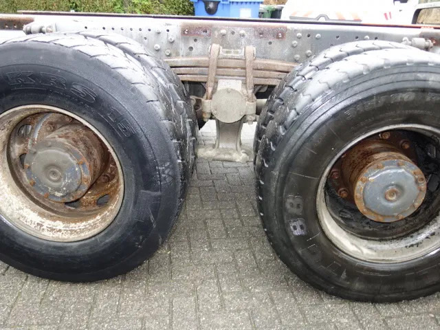 Mercedes-Benz Actros 3235 8x4 steelsprings,manual gearbox - Camión chasis: foto 5 Mercedes-Benz Actros 3235 8x4 steelsprings,manual gearbox - Camión chasis: foto 5