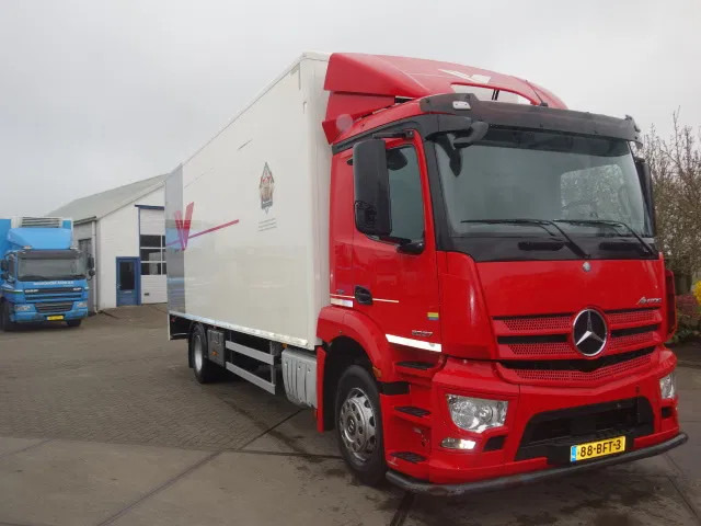 Mercedes-Benz Antos 2027 - Camión caja cerrada: foto 2 Mercedes-Benz Antos 2027 - Camión caja cerrada: foto 2