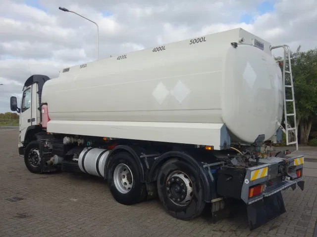 Volvo FM 360 18000 LITER,MANUALPOMP,MANUALCOUNTER - Camión cisterna: foto 3 Volvo FM 360 18000 LITER,MANUALPOMP,MANUALCOUNTER - Camión cisterna: foto 3