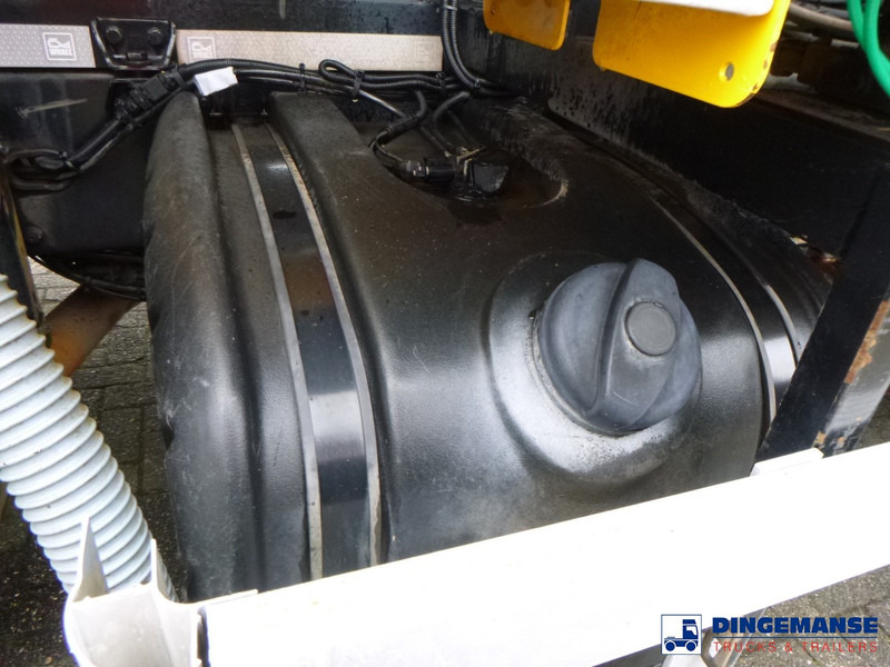 Leasing de DAF LF 220 4x2 RHD Whale vacuum tank DAF LF 220 4x2 RHD Whale vacuum tank: foto 16