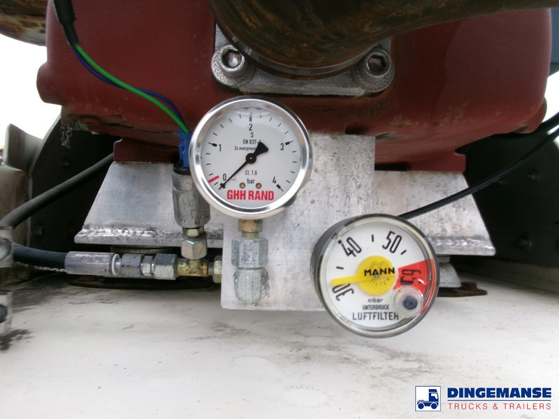 Semirremolque cisterna Feldbinder Powder tank alu 40 m3 / 1 comp + compressor: foto 18