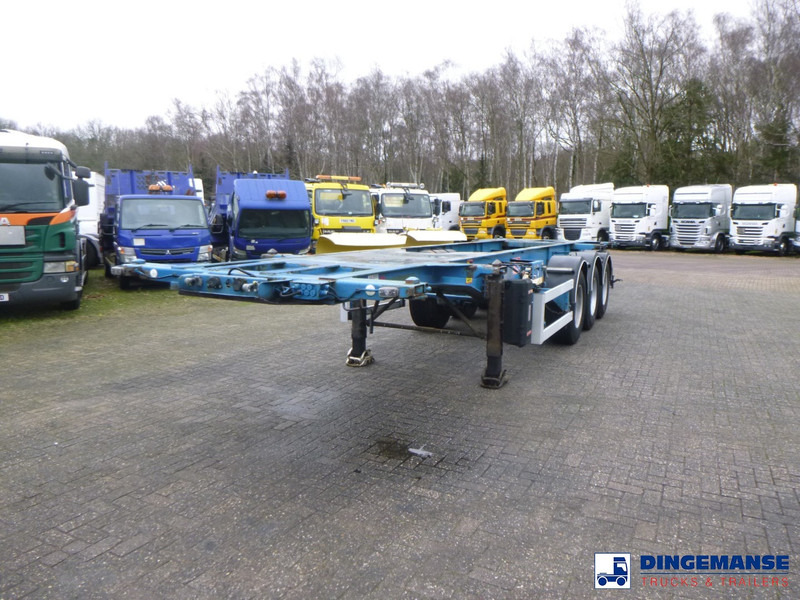 Fruehauf 3-axle container chassis 20, 30 ft - Camión portacontenedore/ Intercambiable: foto 1 Fruehauf 3-axle container chassis 20, 30 ft - Camión portacontenedore/ Intercambiable: foto 1