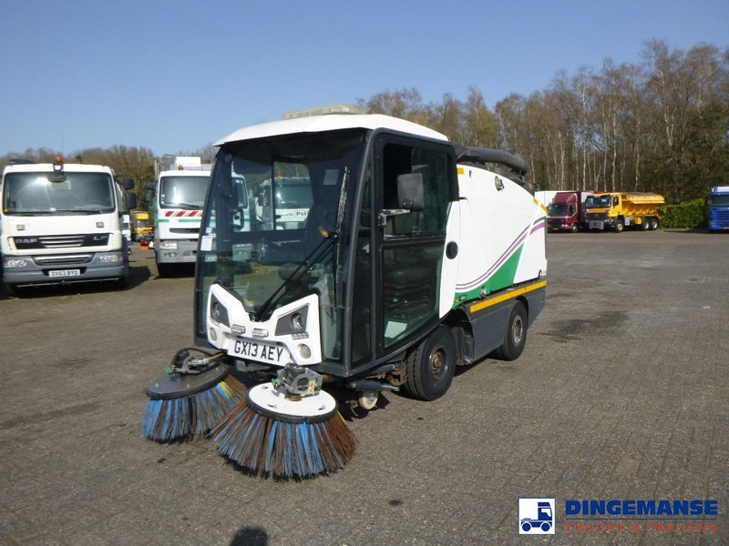 Johnston C202 compact street sweeper - Barredora vial: foto 1 Johnston C202 compact street sweeper - Barredora vial: foto 1