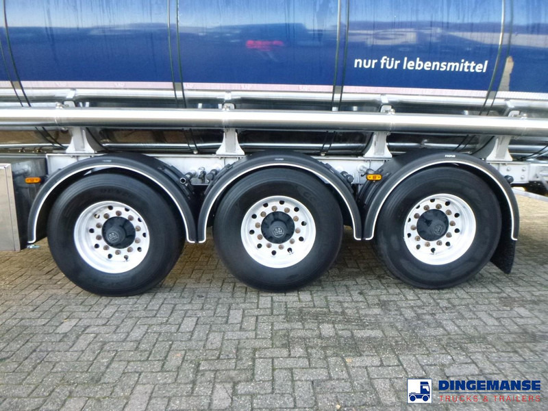 LAG Food tank inox 32 m3 / 3 comp + pump, steaming heating, webasto - Semirremolque cisterna: foto 5 LAG Food tank inox 32 m3 / 3 comp + pump, steaming heating, webasto - Semirremolque cisterna: foto 5