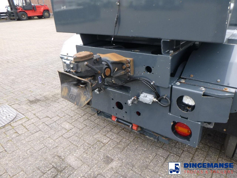 MOL RM 255 4X4 terminal drawbar tractor 150 ton - Tractor industrial: foto 5 MOL RM 255 4X4 terminal drawbar tractor 150 ton - Tractor industrial: foto 5