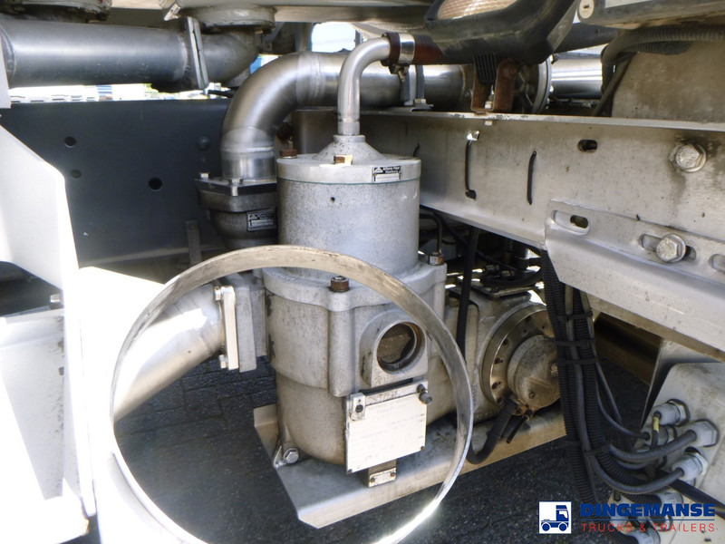 Camión cisterna Scania P 270 DB 4x2 fuel tank 14 m3 / 3 comp: foto 13