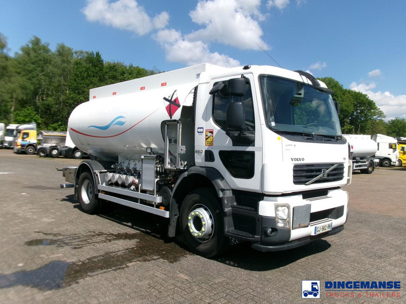 Volvo FE 260 4x2 dxi fuel tank 13.3 m3 / 4 comp / ADR 21-06-2024 - Camión cisterna: foto 2 Volvo FE 260 4x2 dxi fuel tank 13.3 m3 / 4 comp / ADR 21-06-2024 - Camión cisterna: foto 2