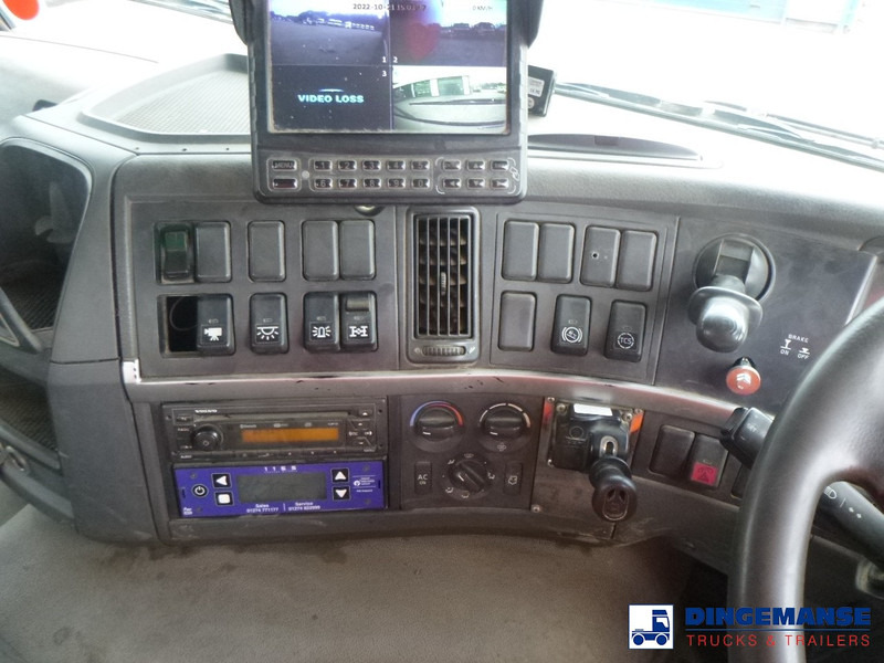 Leasing de Volvo FM 410 8x4 RHD steel tipper 16.6 m3 Volvo FM 410 8x4 RHD steel tipper 16.6 m3: foto 20
