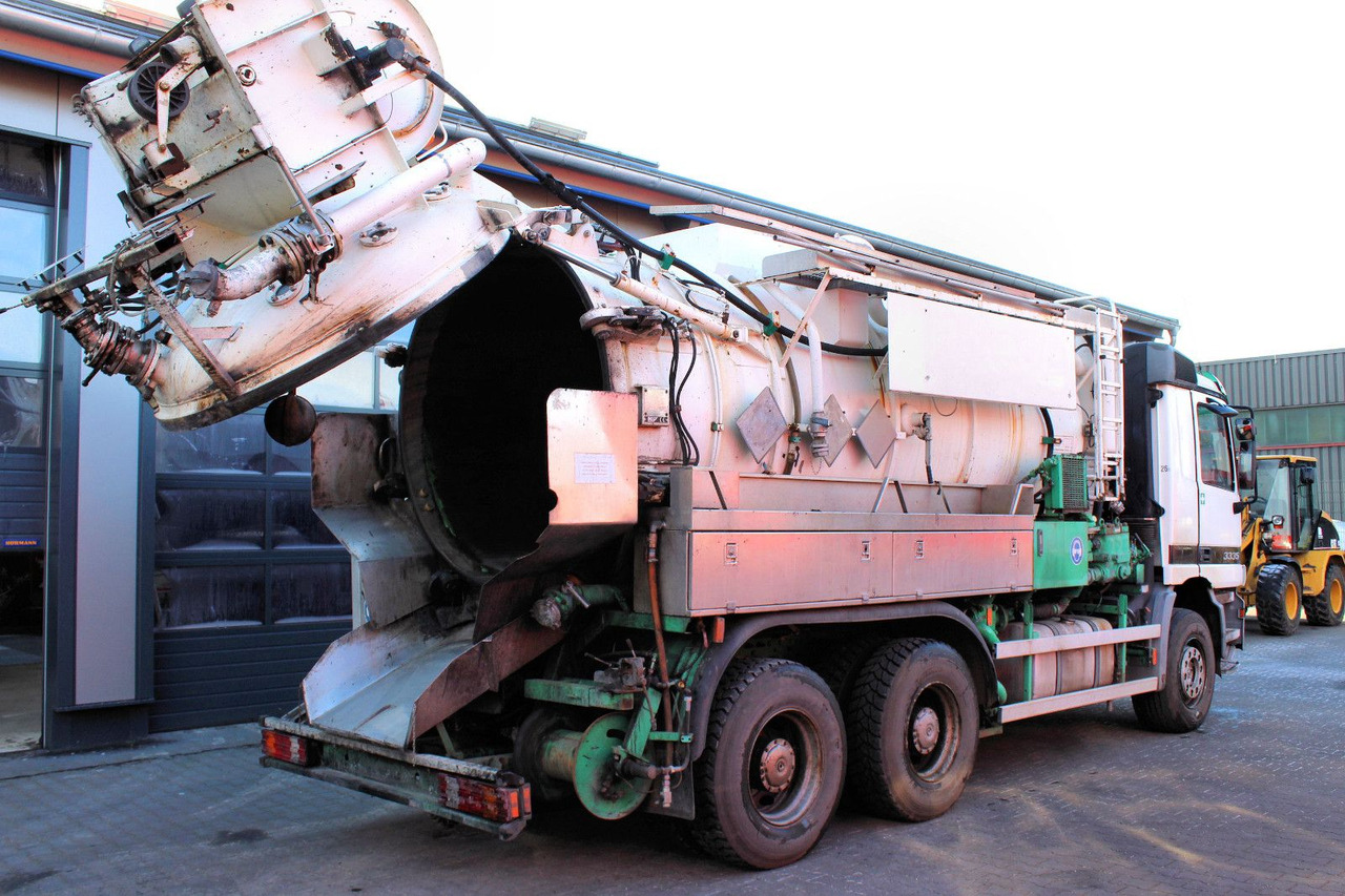 Mercedes-Benz Actros 3335 6x4 Kroll 13m³ HD-Kombi ADR/GGVS V2A - Limpieza de alcantarillado: foto 3 Mercedes-Benz Actros 3335 6x4 Kroll 13m³ HD-Kombi ADR/GGVS V2A - Limpieza de alcantarillado: foto 3