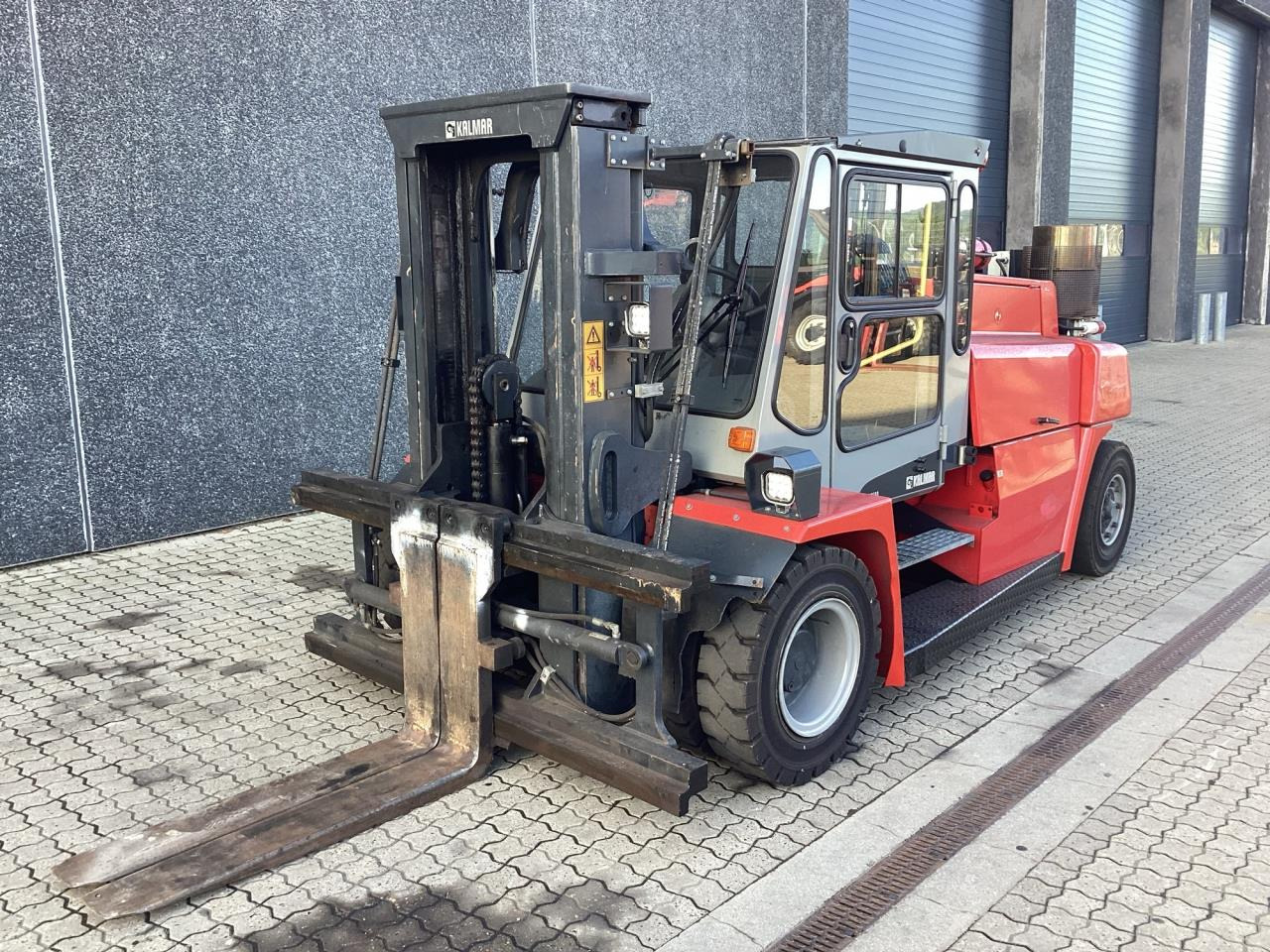 Kalmar DCE80-6LB - Carretilla elevadora diésel: foto 1 Kalmar DCE80-6LB - Carretilla elevadora diésel: foto 1