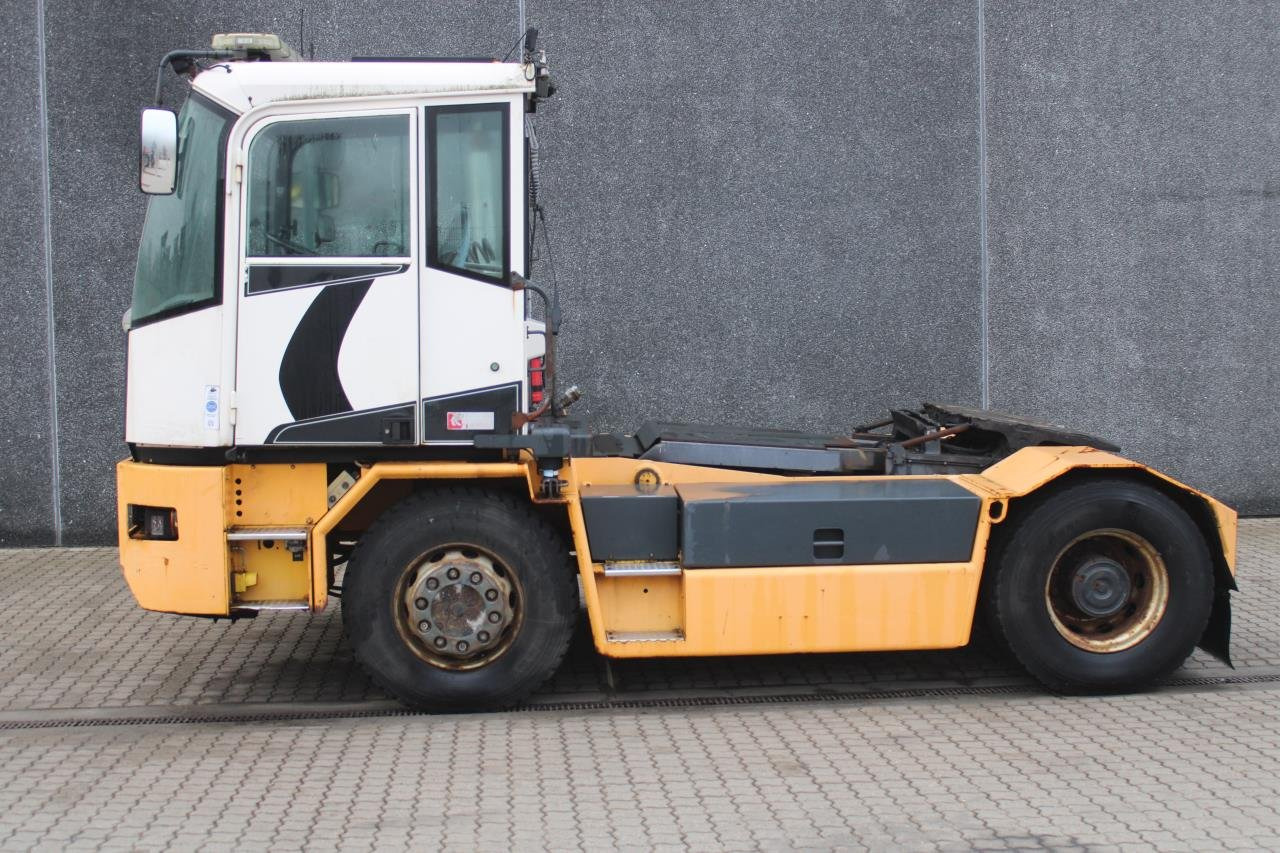 Kalmar TR618I - Tractor industrial: foto 1 Kalmar TR618I - Tractor industrial: foto 1