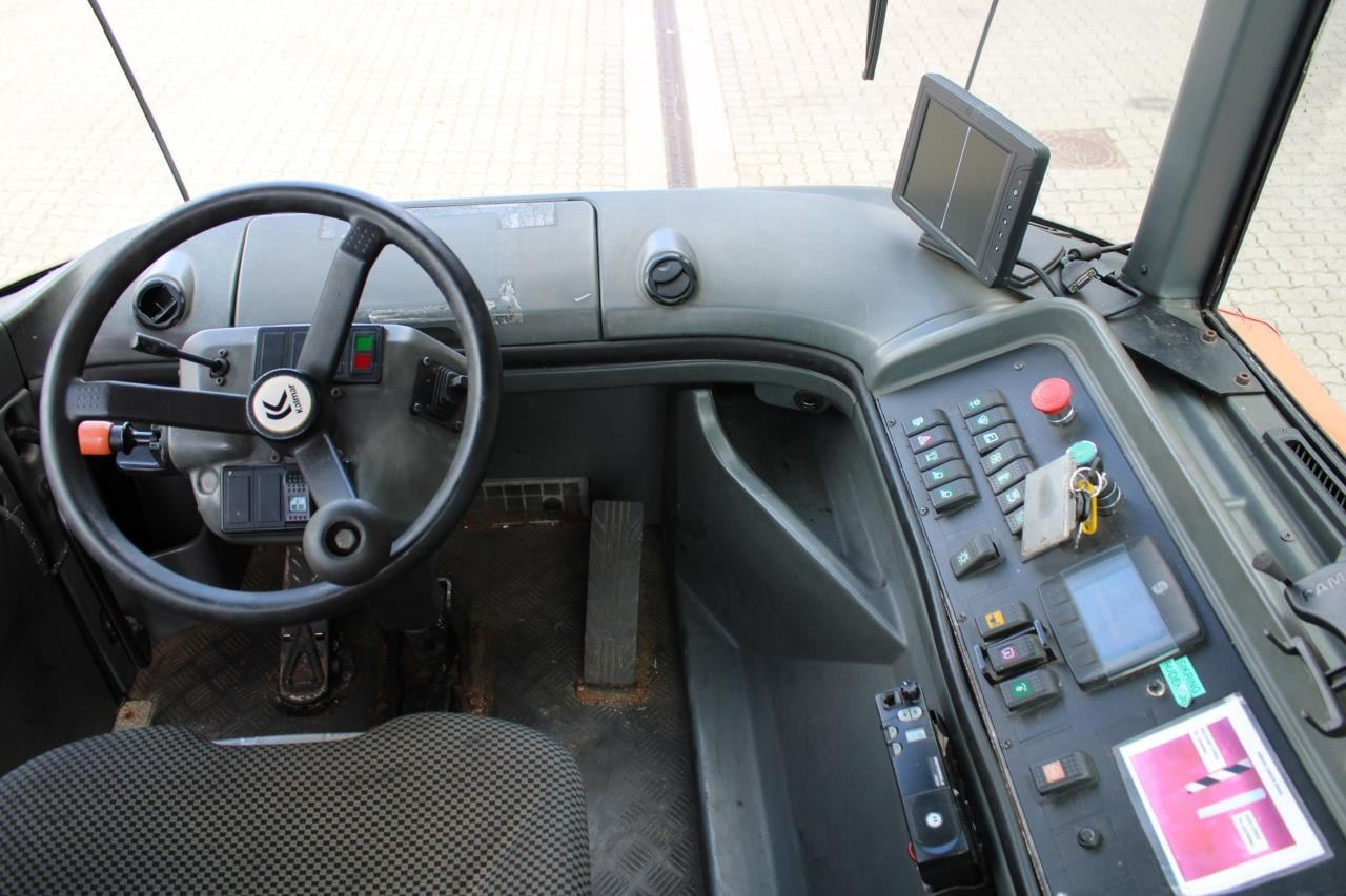 Kalmar TT618I - Tractor industrial: foto 4 Kalmar TT618I - Tractor industrial: foto 4